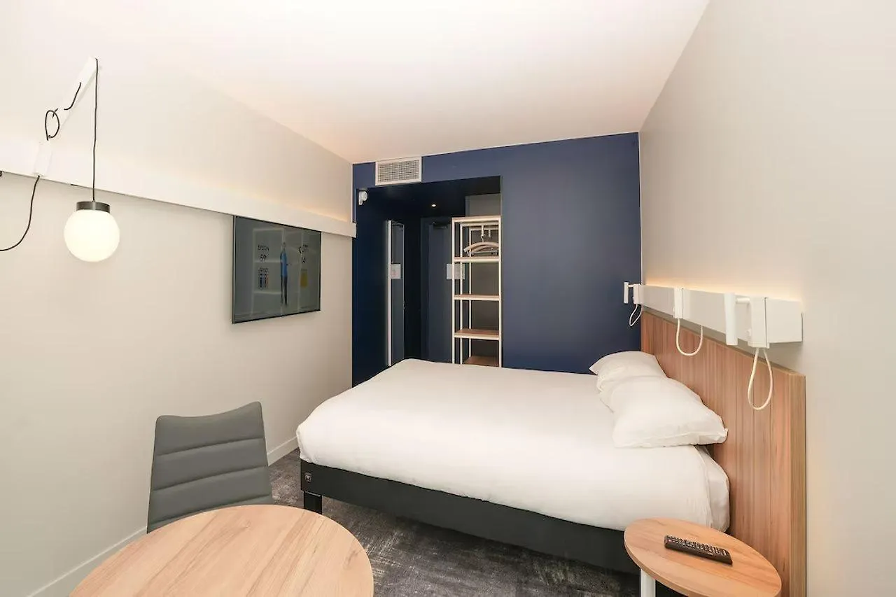 Ibis Paris Gare Montparnasse Catalogne Hotel 3*,  Frankrig