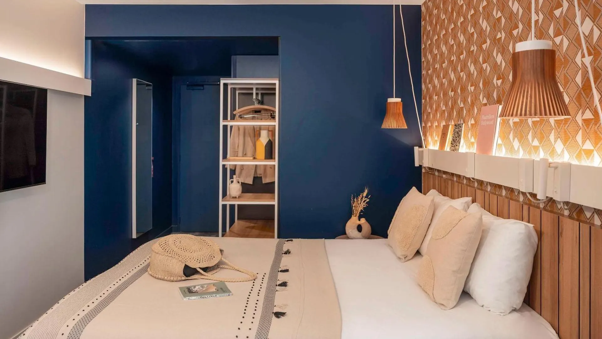 Ibis Paris Gare Montparnasse Catalogne Hotel