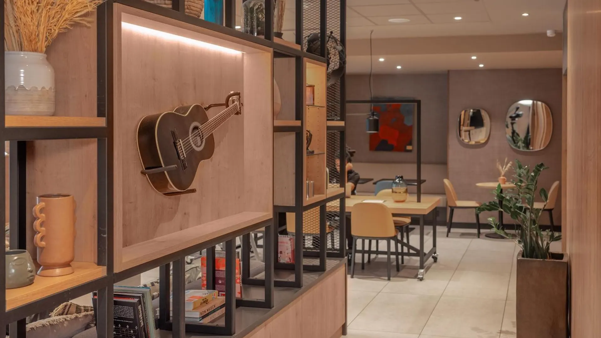 Ibis Paris Gare Montparnasse Catalogne Hotel