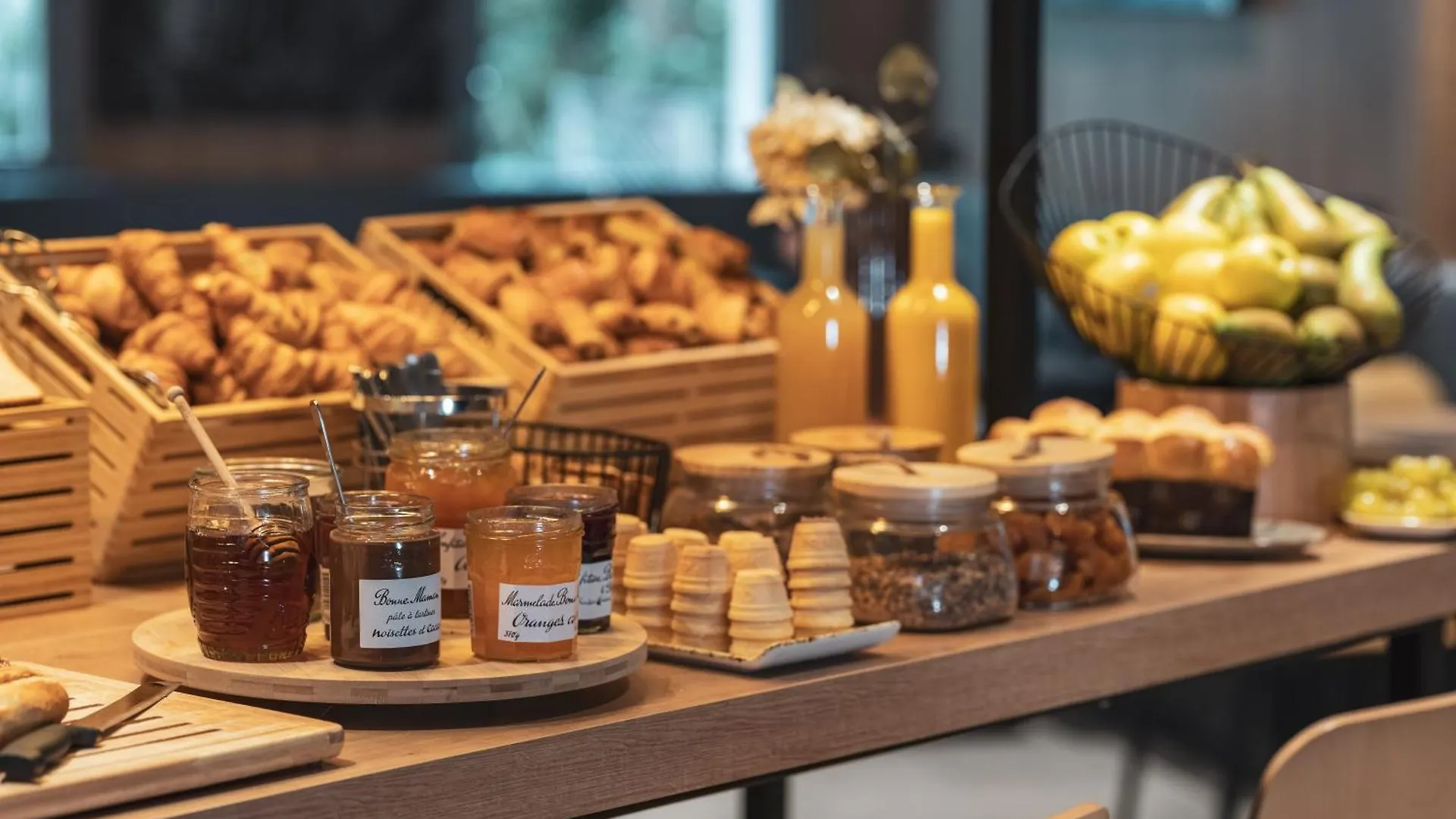 Ibis Paris Gare Montparnasse Catalogne Hotel